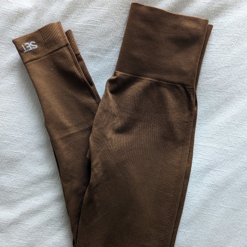 SET ACTIVE Brown Leggings
